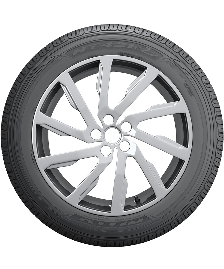 Nitto NT421Q 225/60 R18 104V купить в KOLOBOX